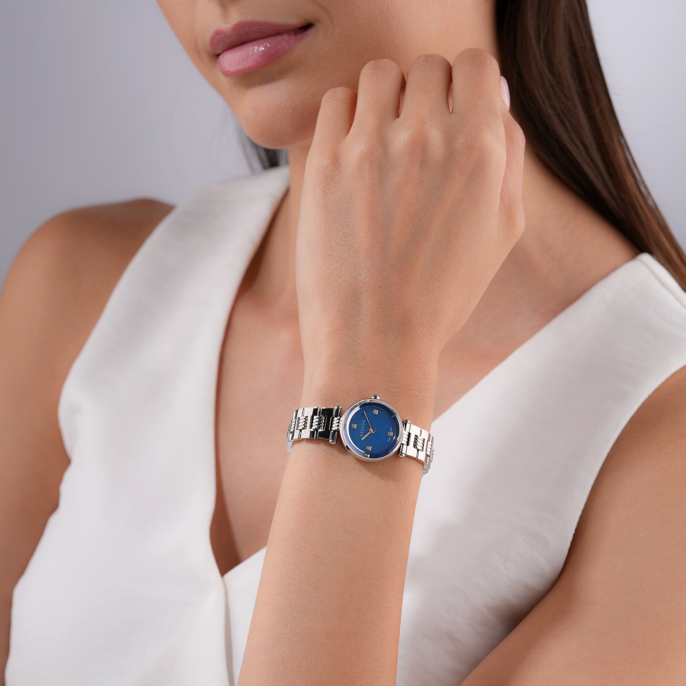 Scarlet Women's Analog Watch