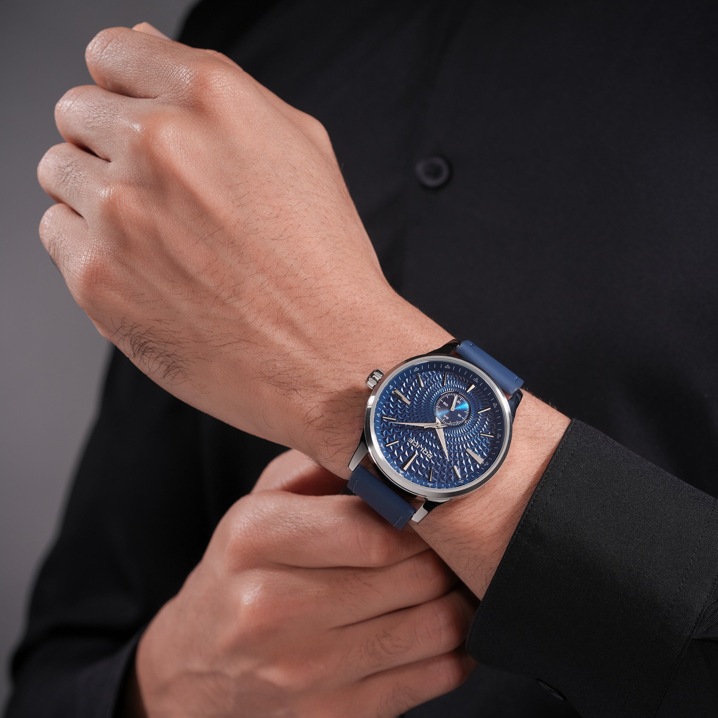 Jet Men's Analog Watch