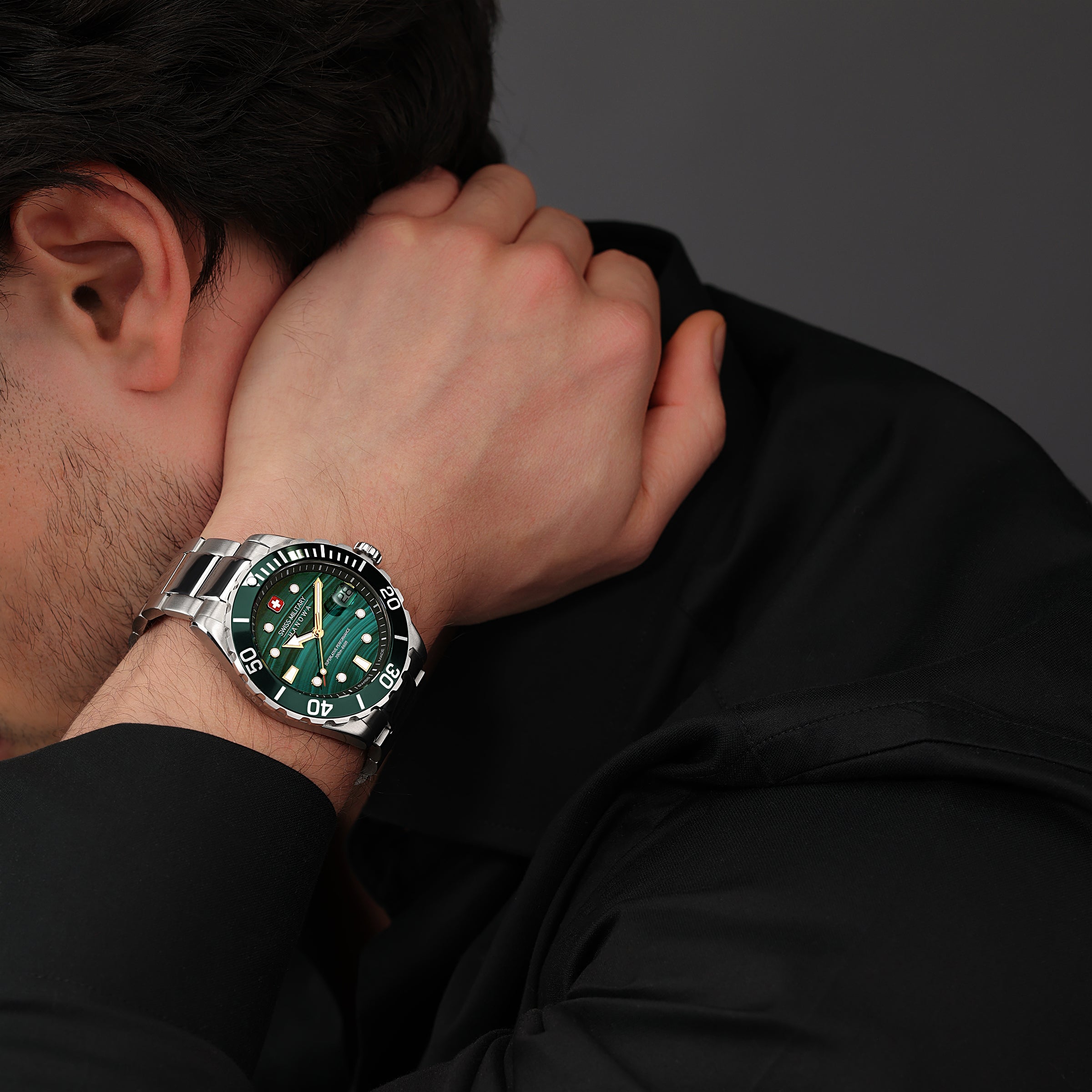 Offshore Diver Green Water Men's Analog Watch