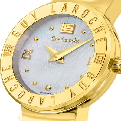 Betty Women's Analog Watch