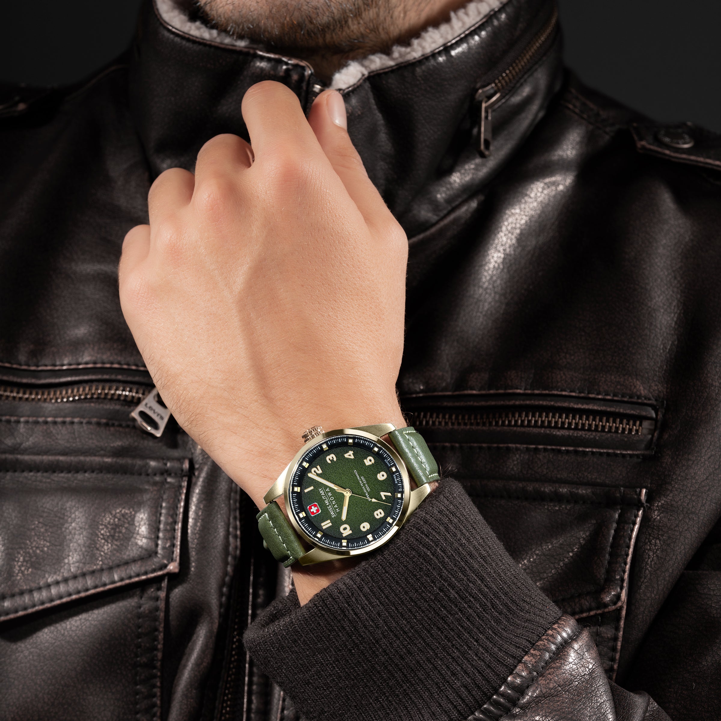 Greyhound Men's Analog Watch