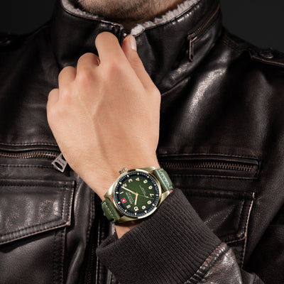 Greyhound Men's Analog Watch