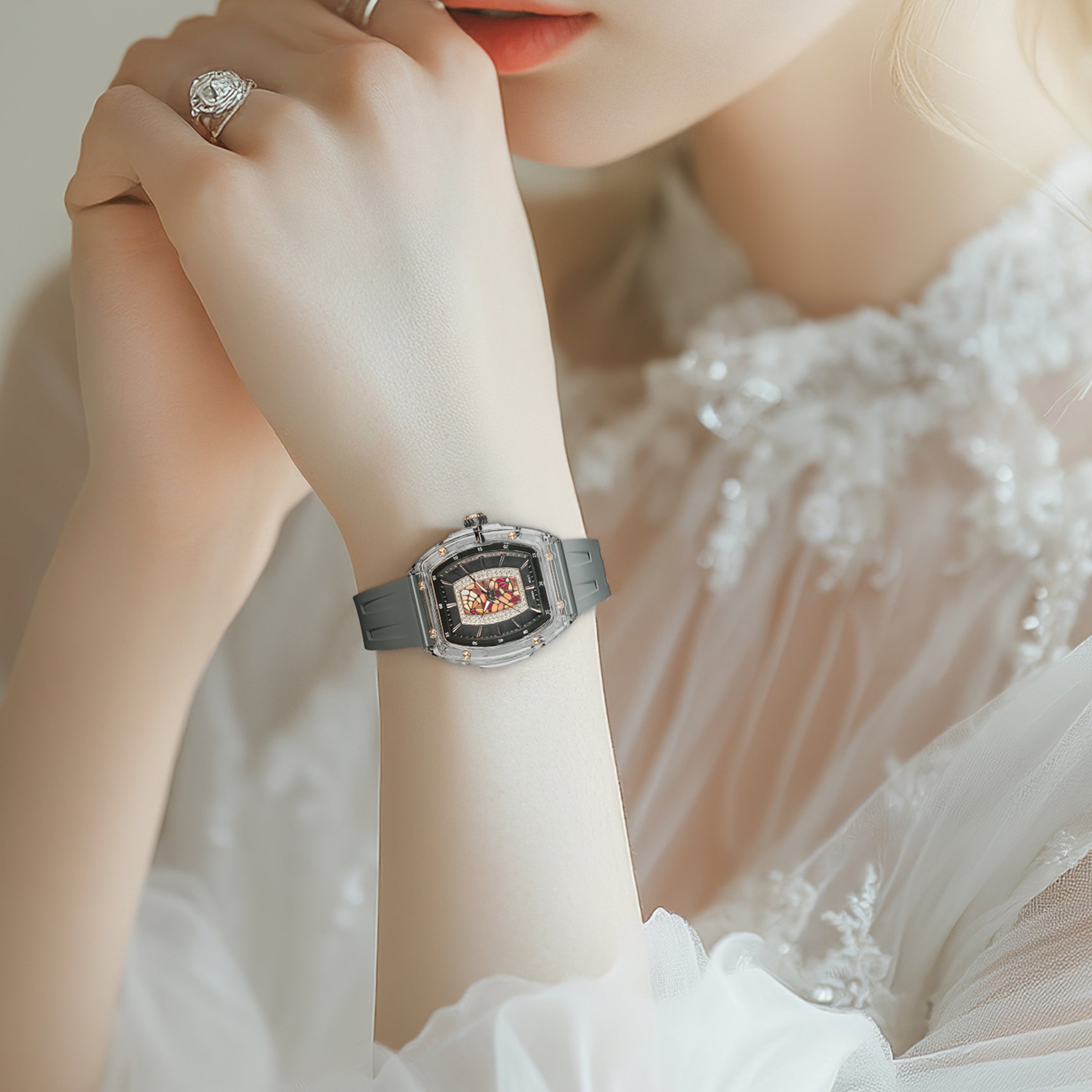Nucleus Femme Series Women's Analog Watch